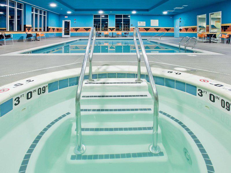 AED39CDA8DF55242755A82B9D90E61C7