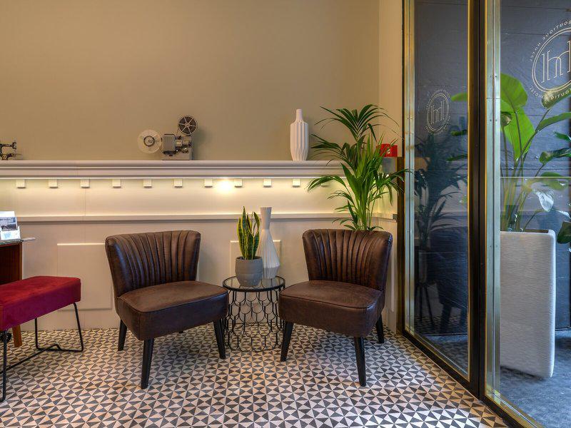 431735107D351A6C0018FEAF99308C7E