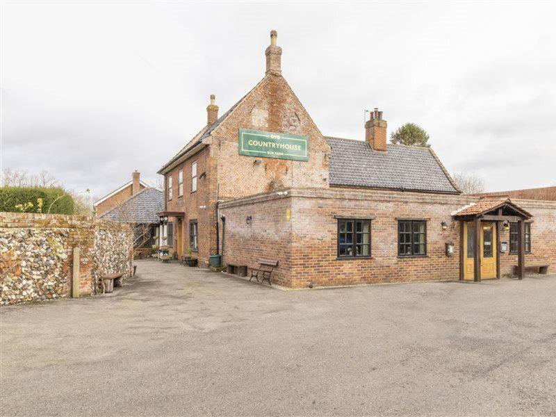 F0C260B678752D6A4F81208718274104