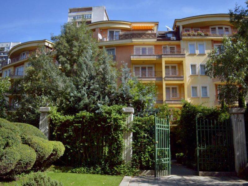 81BFF85E12AB21BC5AD57D15D959EFE2