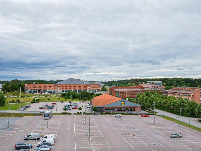 198BD5A9319273EA44C8F4923F610F9B