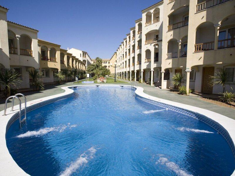 66BAAA81AE49B64AF52C4BA3A2BE1E58