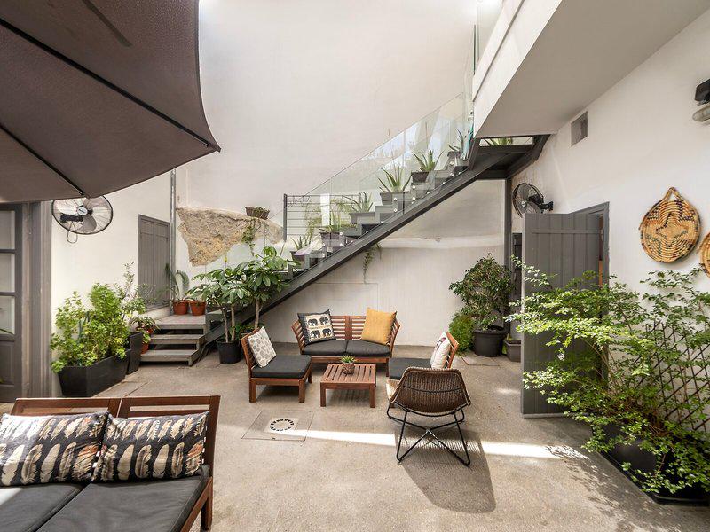 28F476DBCC8A87CA98376BEA1906DBD6