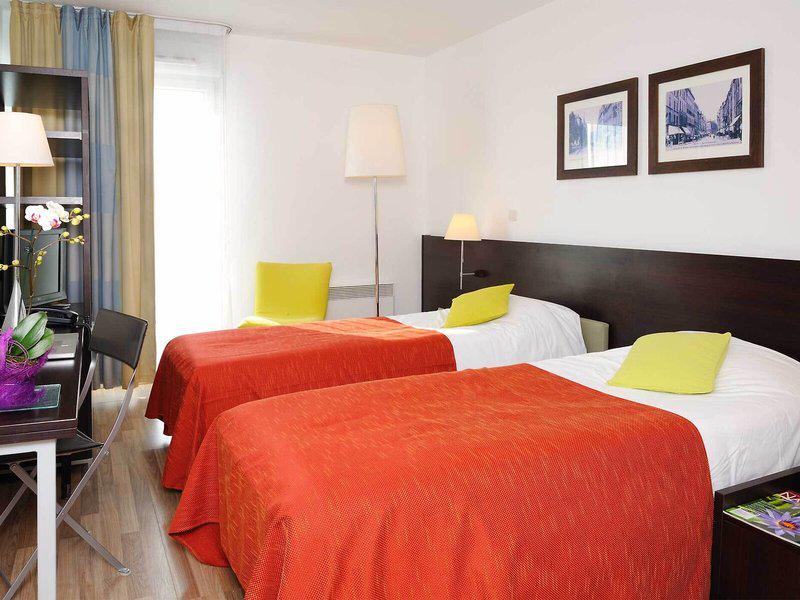 F7FBFBA0C2E5B01B7FDA8AC0661B6338