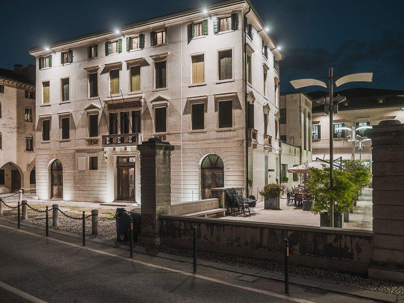 75757DC4B7B4E33BAB4CFD6578198AA9