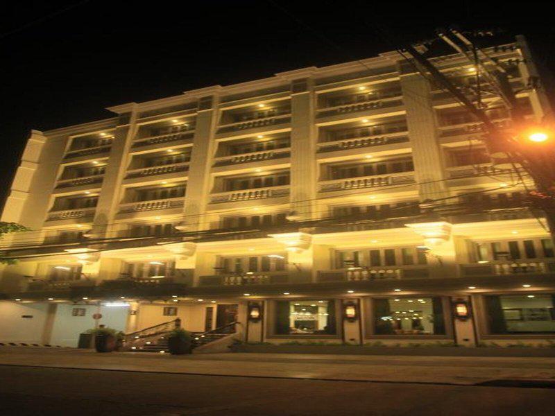 51D93E4F2A7BF52FC40F574DF9FC7AD8