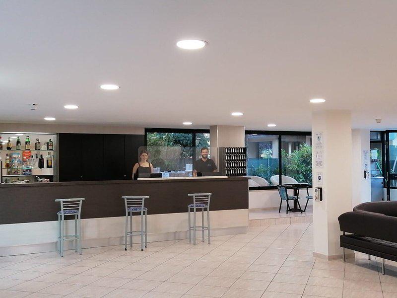 68E1AFD9E4A9C8B189AECCBC0ADE3CB1