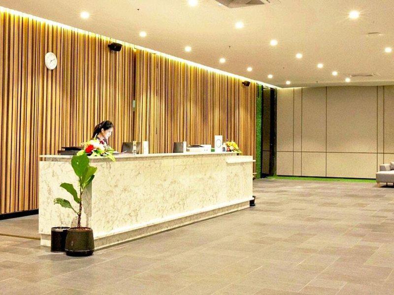 453304D53283C7FF12B6255244F7AFFB