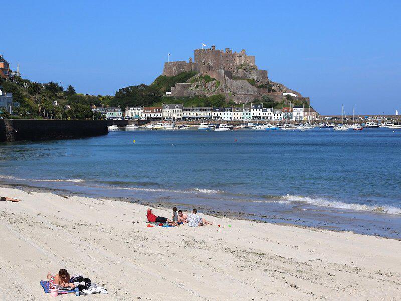 9DB9F22A895FC136CC65D8CD90998334