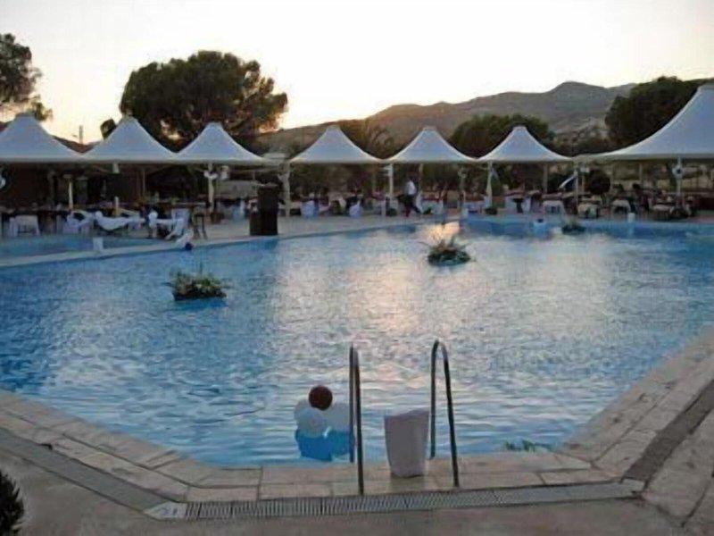 E062C5C76053F67FD4BDF4B321097CE1