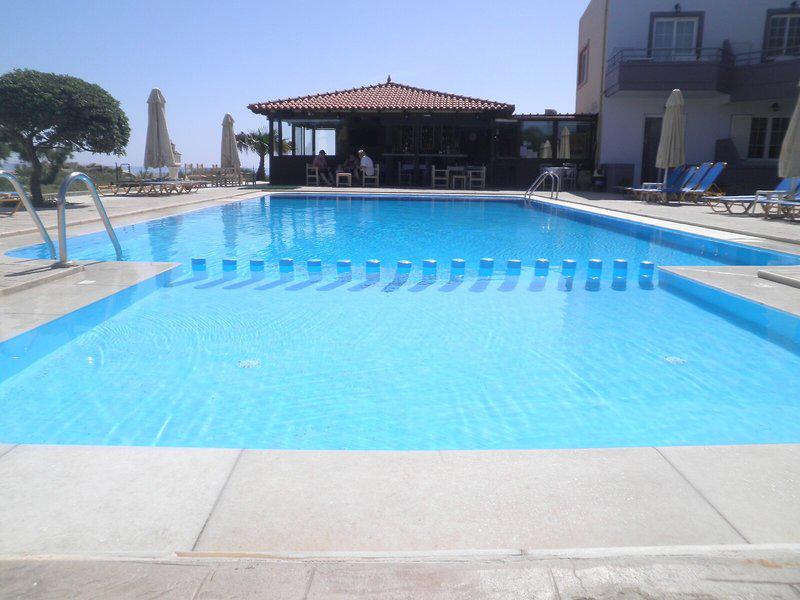 A3CFF36F4034F45915D9CDB0B2CF9B26