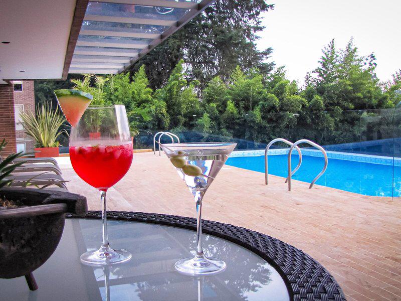 FAE290AE6E982553B11C52F234C77001