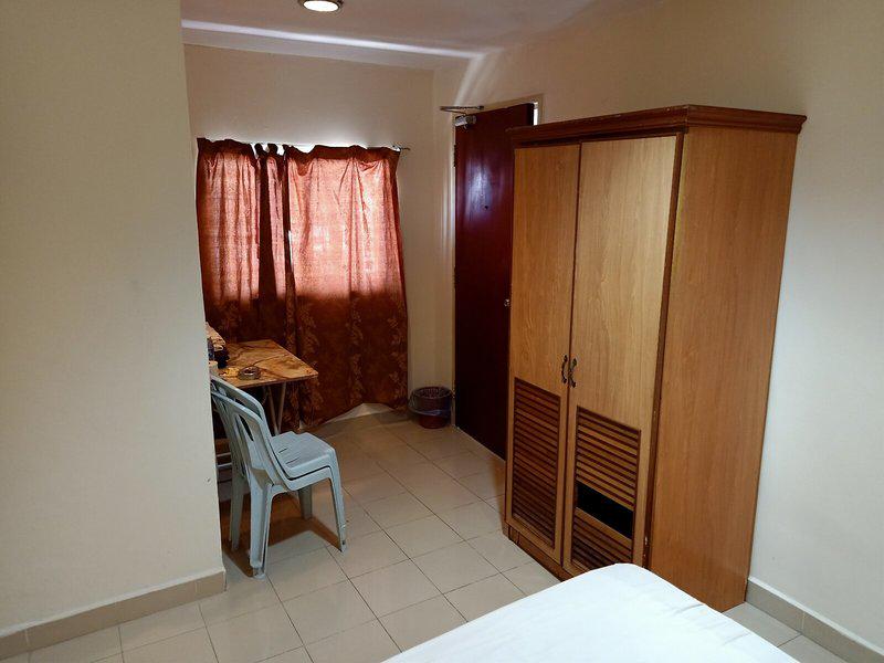 DC3C12B40ED805745FEE01D61FB34F5B