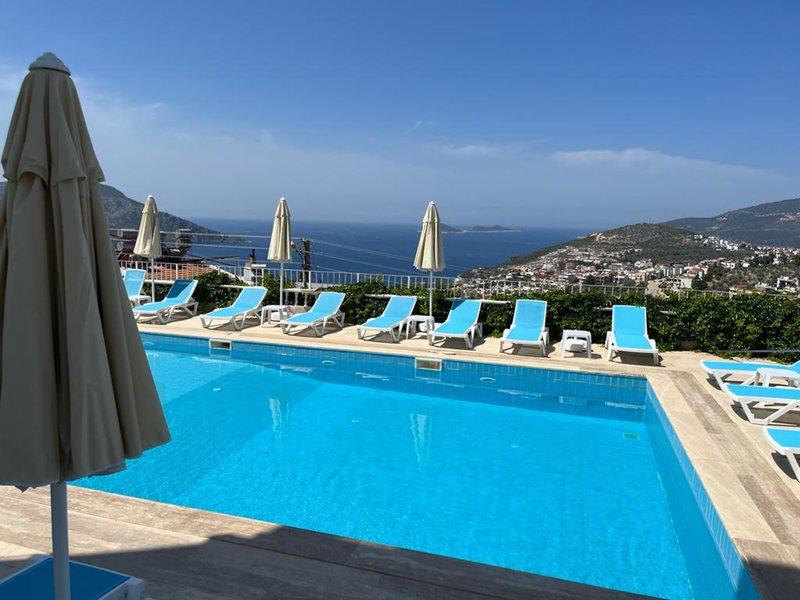 9335AAB6F13A1949C308F1812A21DB77