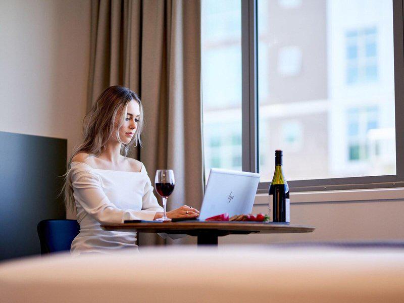 0AC1277989B56679B598A2DA07A02B4E