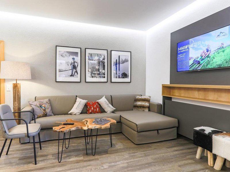 ECFE562F1EF69CDAD4B83373B33D92D2