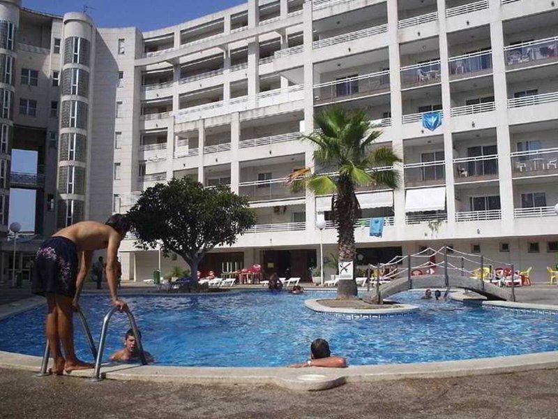 AD16BAD92AD882D1A1DC8482C0D9D621