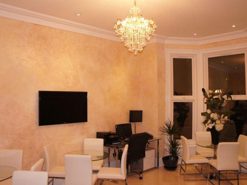 8F2D1AE828EC3A0A925AA24A0D83848C