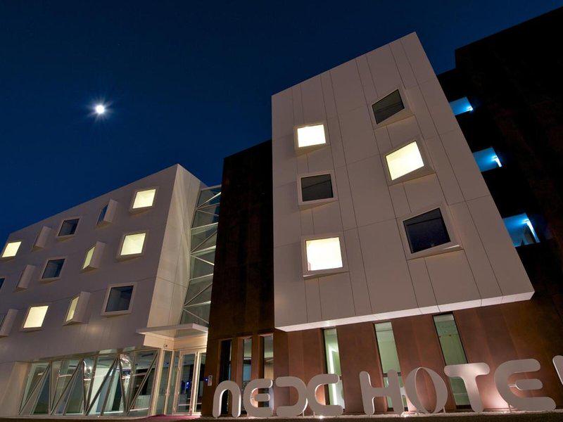 C33E5963E215F25703815FF89EA1F227