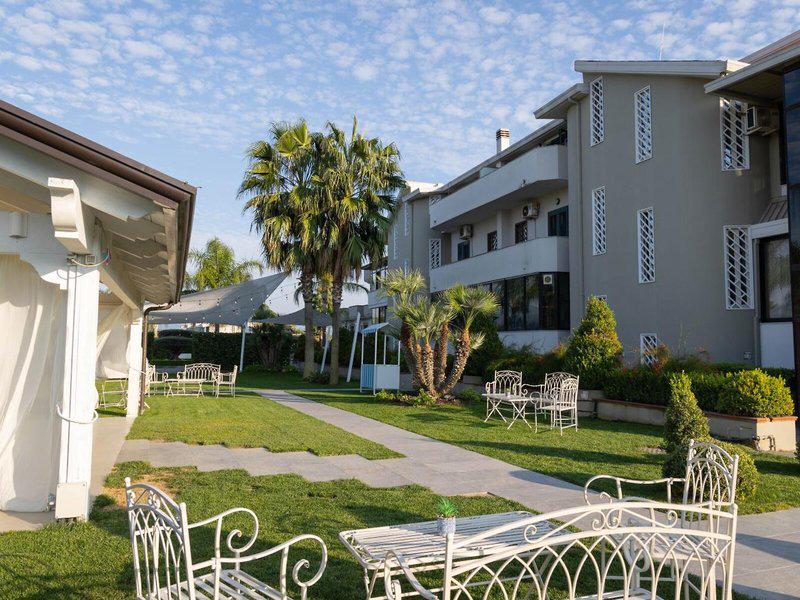 AB98F3686957D5C94909ED822A03AABA