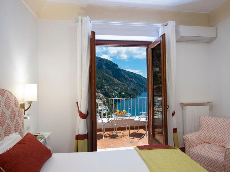 780F144009669C7A8B064E7BFD33E2C6