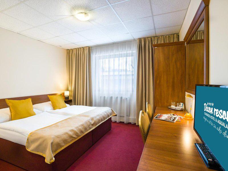 D272174E59F2FA74C75389F41F2B3F8B