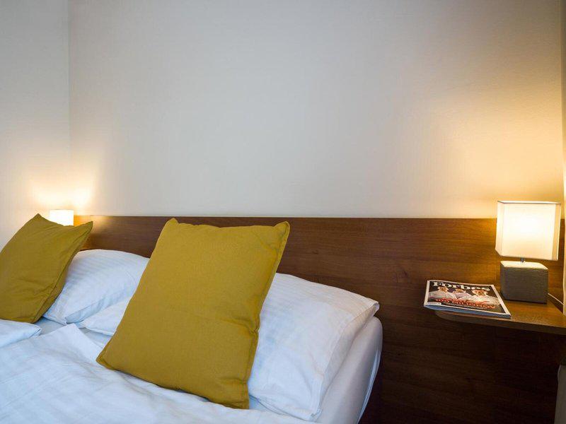 98FD1EF97A4C40BF3CD27BA858706995