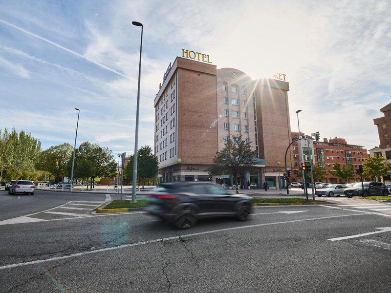 CF6BBE6B84F13E4F1F8A5252CCB19959