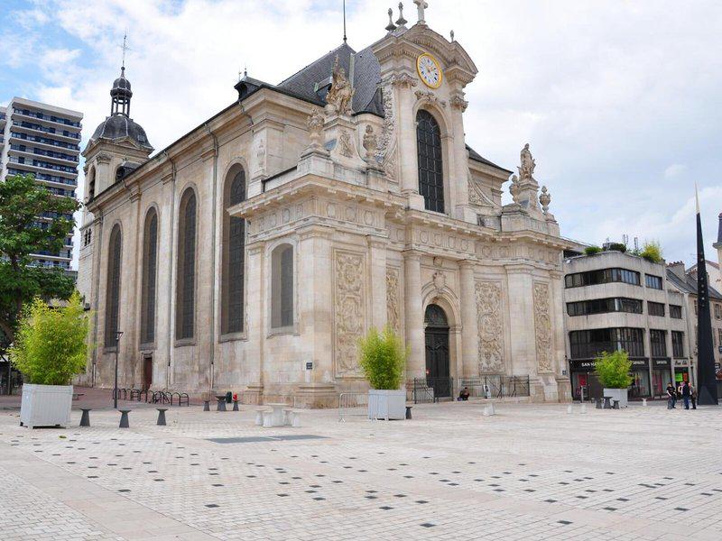 B47C6975110DF6A17ED60D0A3F05B042