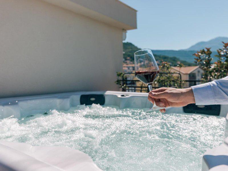 C588C057719A6CDFCC2B57FBEC37B703