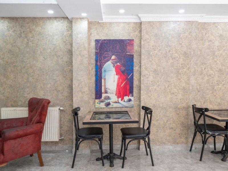 E994942678769C09D00BBA5B30F56984