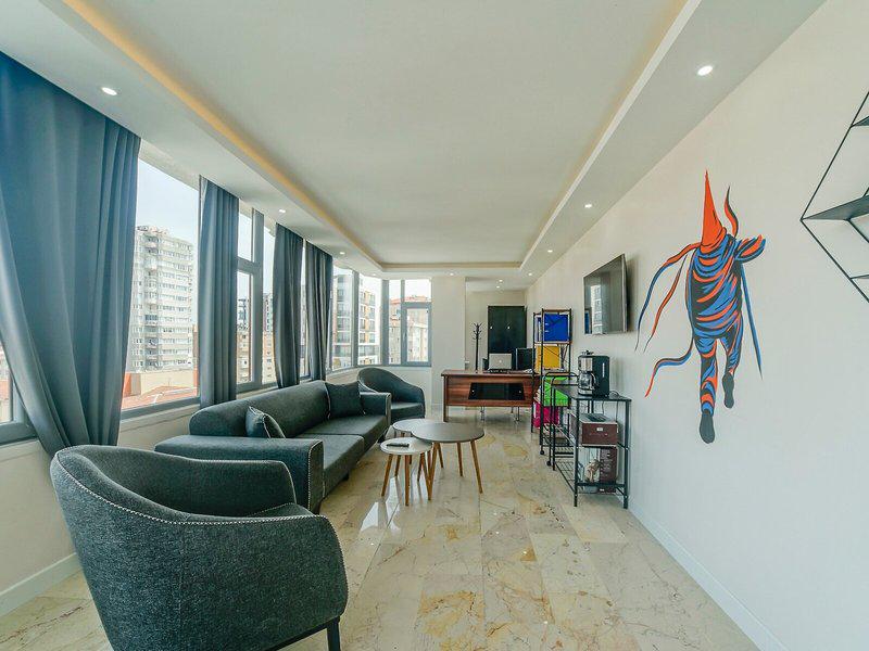 61ADCC0E204BB39056BAA5AE3BD17893