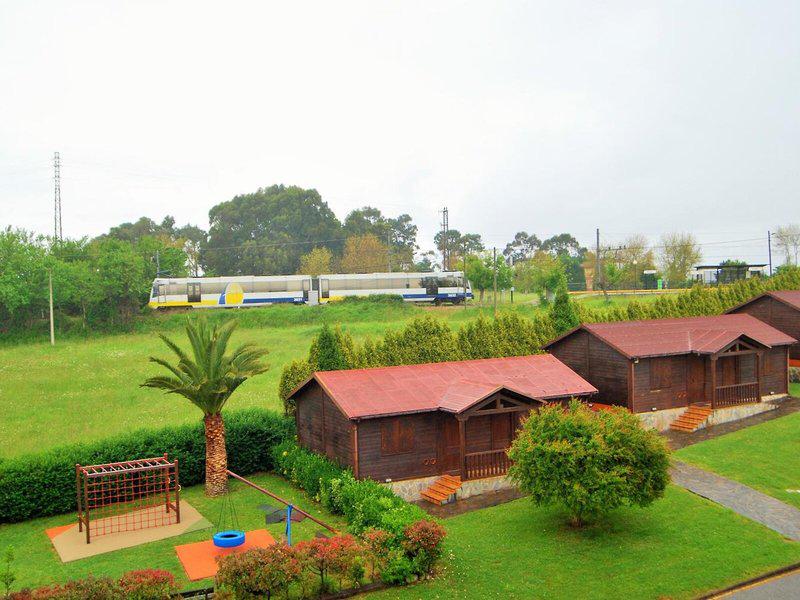 23CA300744BB1158C9CEC0DD0004EDE9