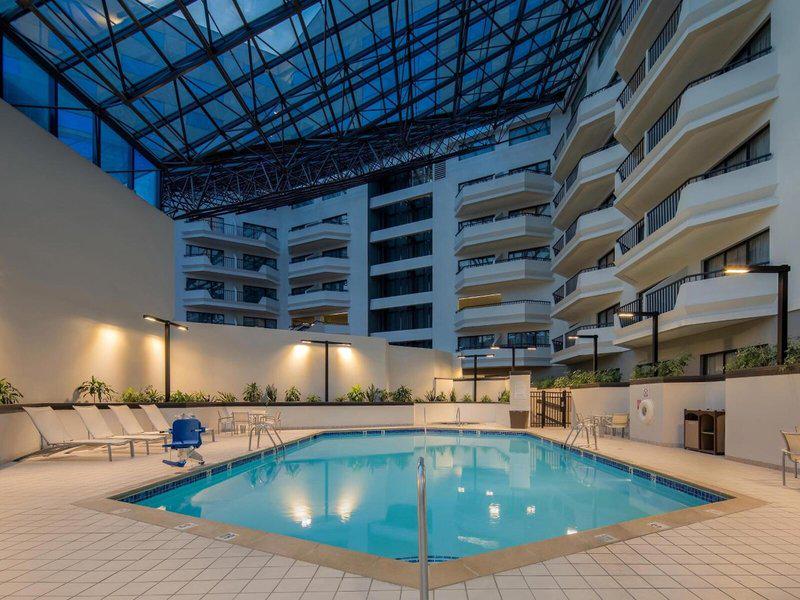 B7952A75F557C4E18C9C13FFF6D4E050