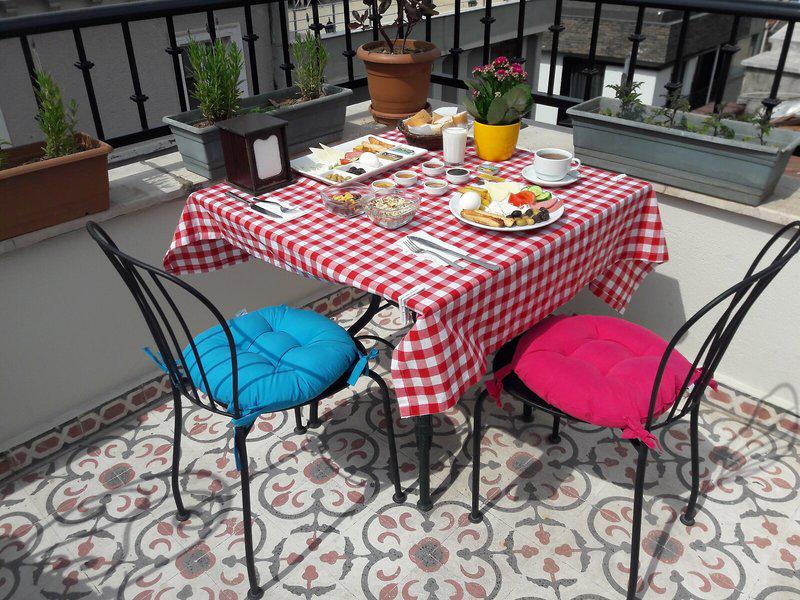 C5B4B66334AA8156FF580C3C9A492D9A