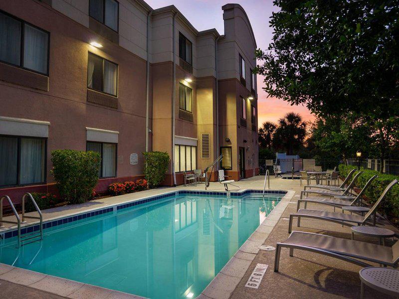 6175B0646CCE8B5E9372AE5B13D50BC6