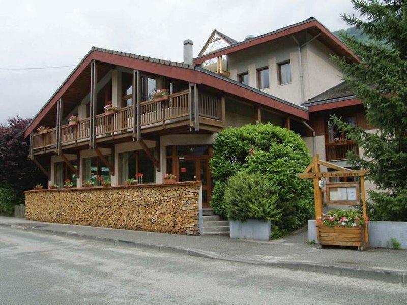 BBF1248652D41A3A6D2D9DC0DE94AC51