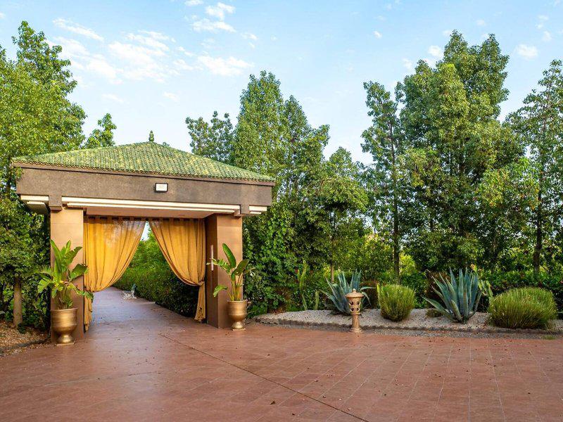 D0A1D9228640E6A6041C68A5E3283CE2