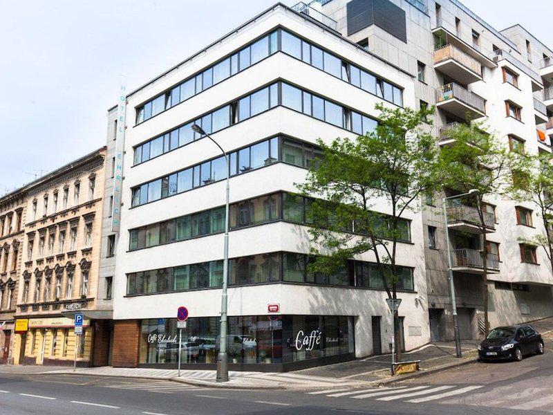 17CDD984E5B3E397E2C0559418BBD374