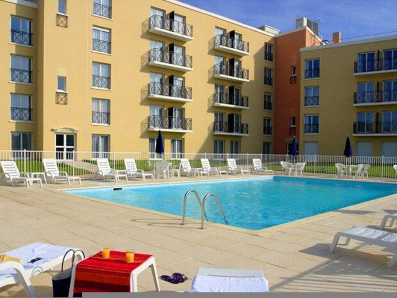 81CDDFAB4203C7B5A2AD968D305E335E