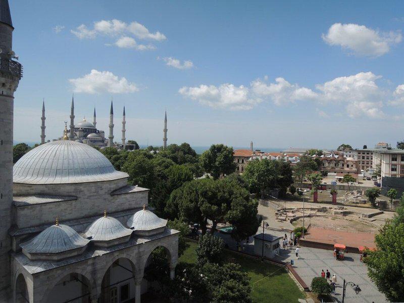 17AB716D16E45BA921154C0529BA1D61