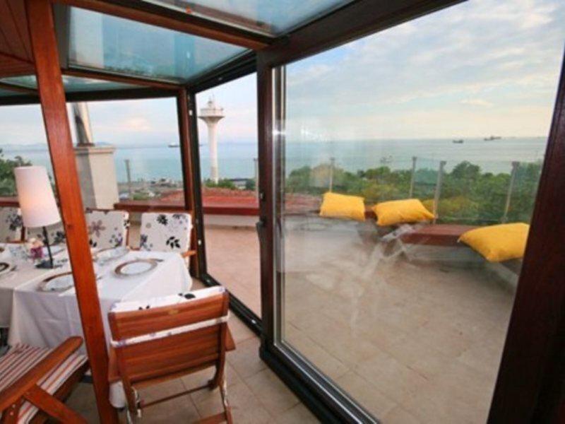 BFE37937569DBB610D2969A3DC25D1DB