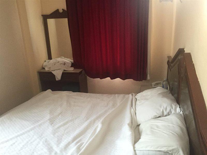 230C613F105C89F67CFE0EB9BE61E2EF