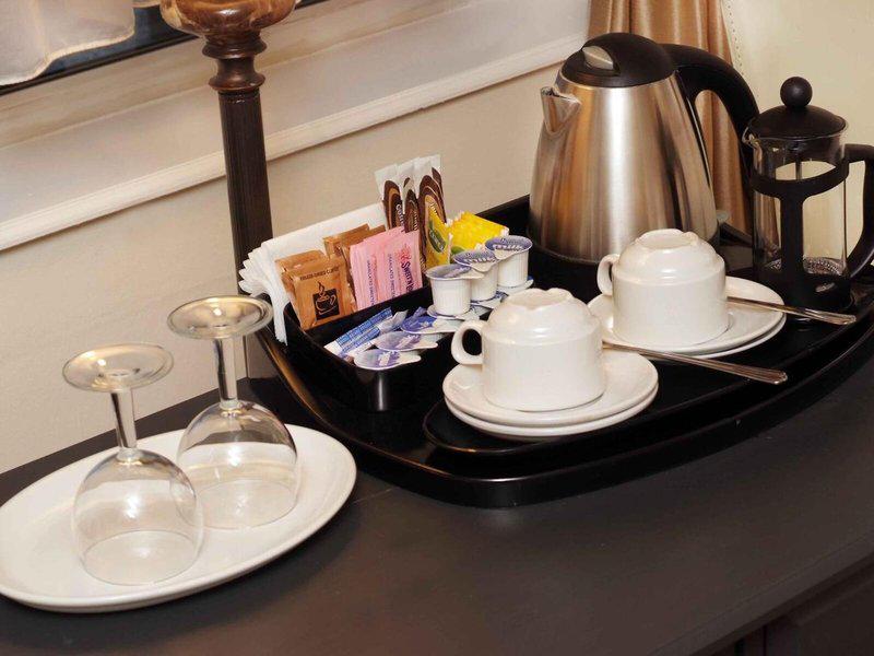 E5264F7A6D6D551D5C94E128A943A170