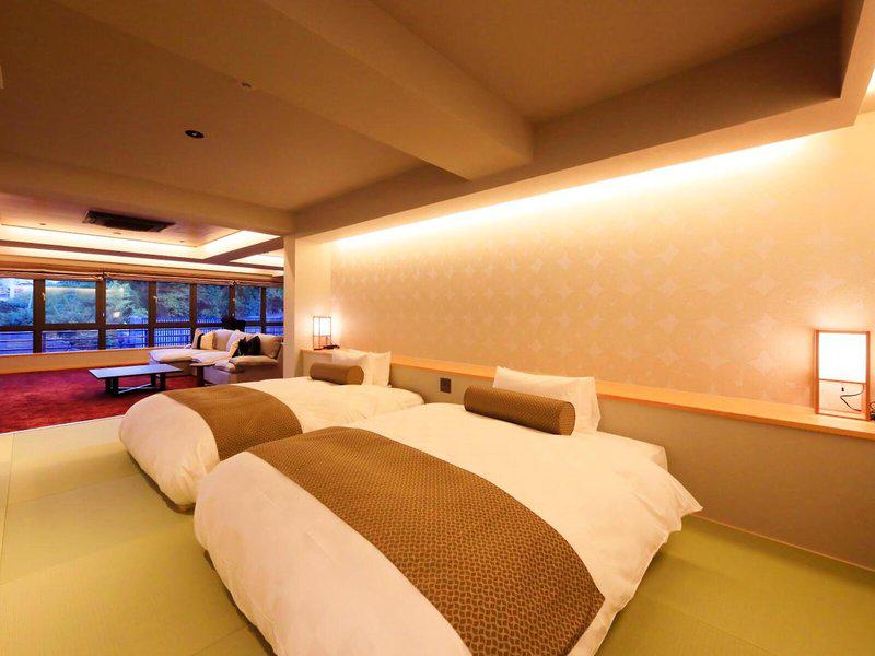 E6F0E5E178B5655C048DDB3C0060F6A2