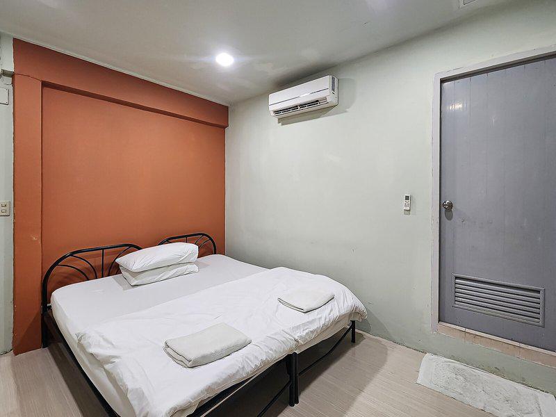 02BC0ACFCAB0E44615ACC82FA1FB51AD