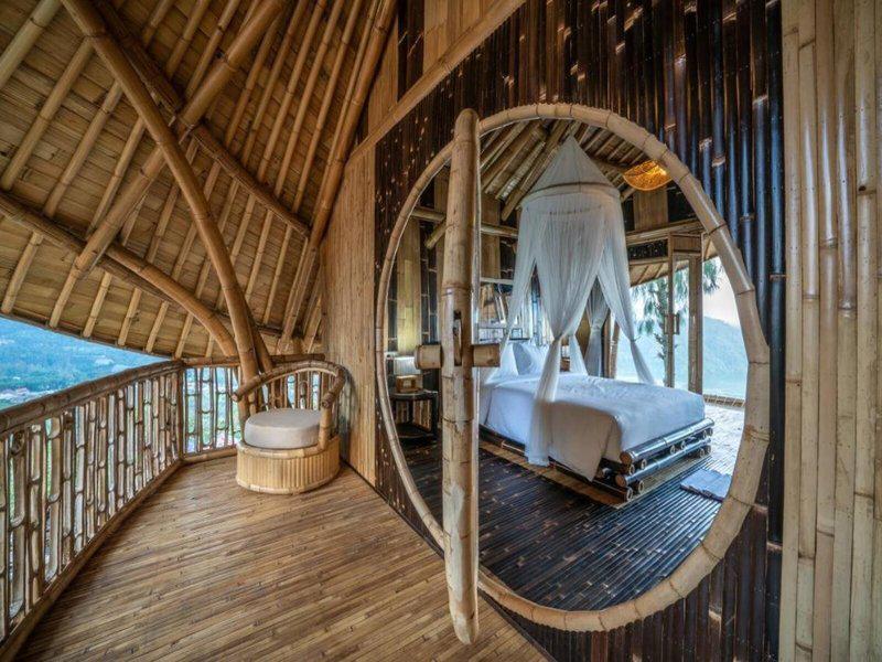 5FE22FADF33A162F84717F445E34D35C