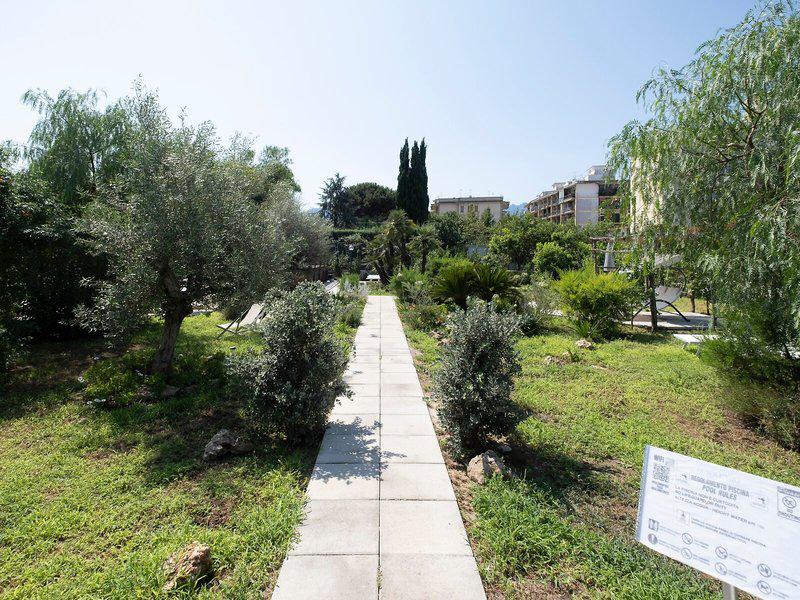 FB149B57B4057AC65E3EEC2AC0C9EB52