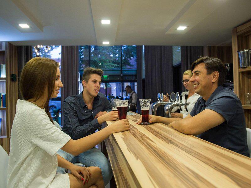 58E265BF8DAFFE012C078BE9A820DC6C