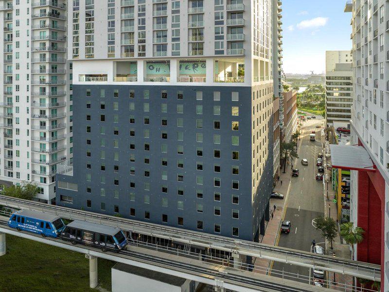 FB6FE99D9C887A8086C4B4883B9DE6CC